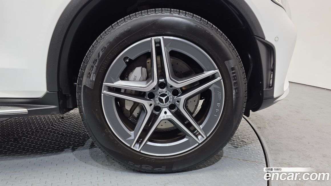 Mercedes-Benz GLC-Class 2022