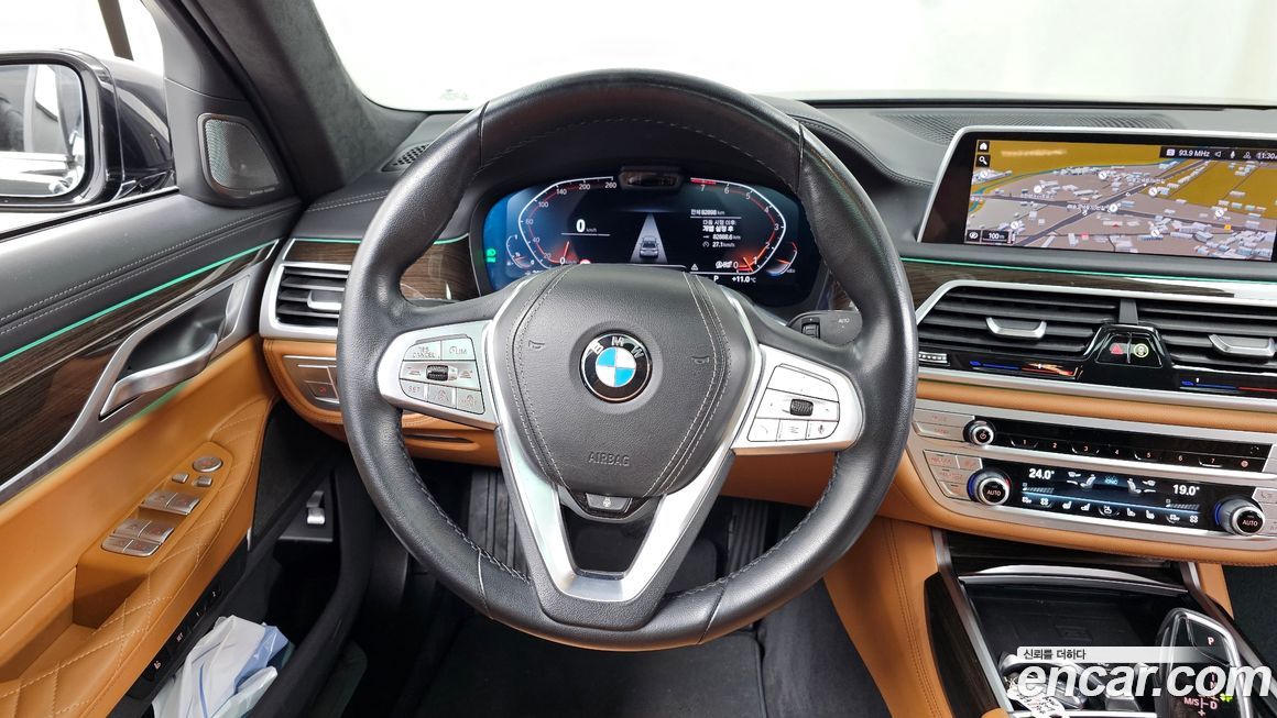 BMW 7-Series 2021