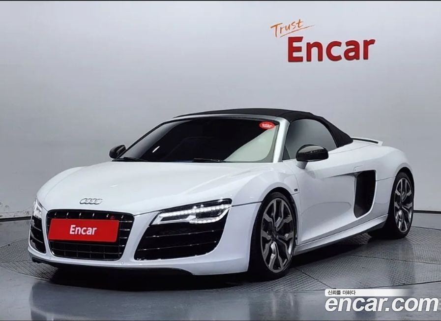Audi R8 2011
