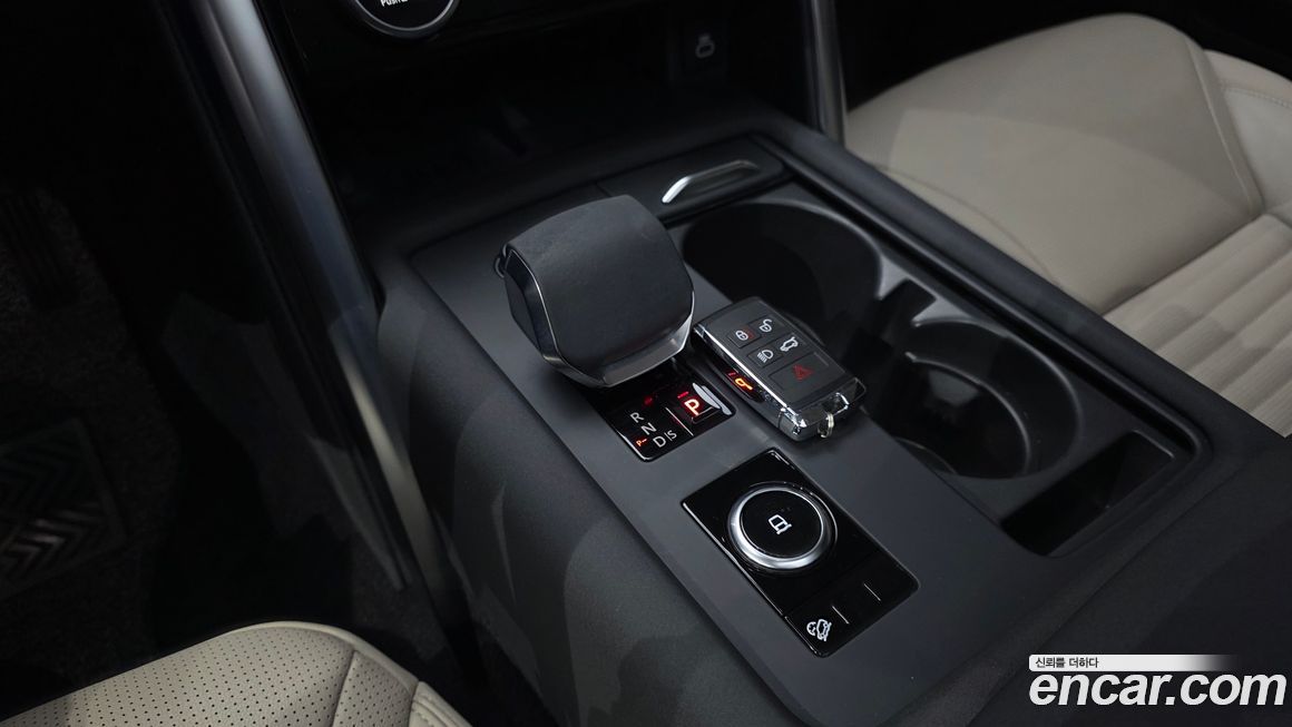 Land Rover Discovery 2022