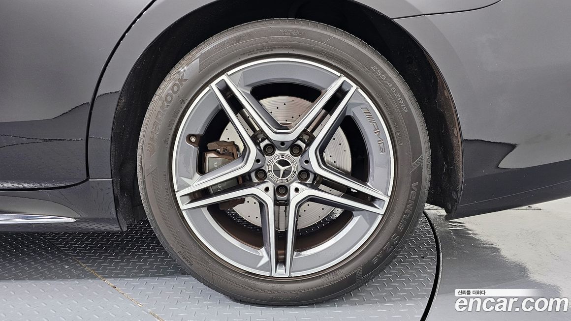 Mercedes-Benz S-Class 2022