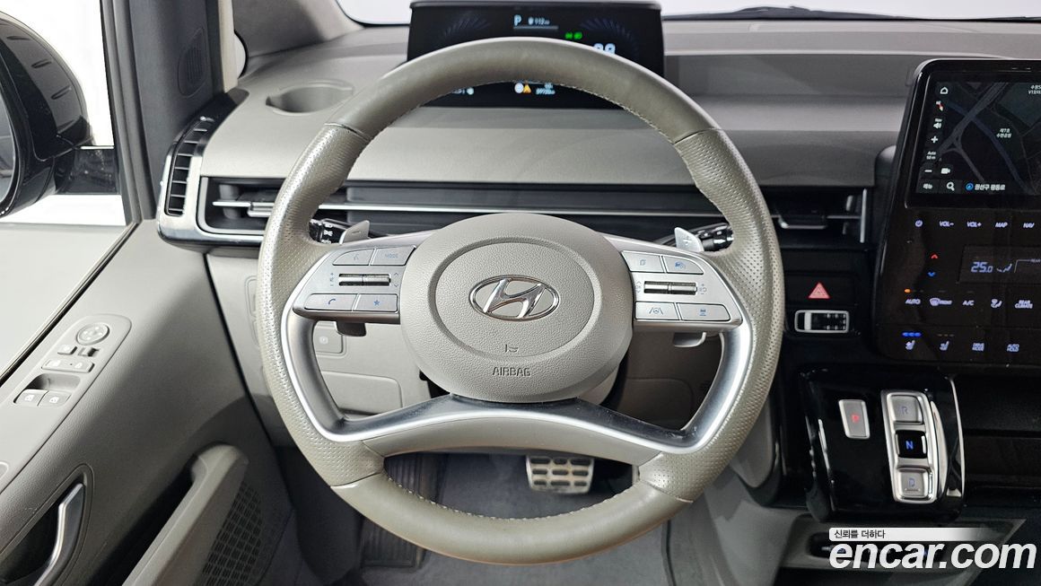 Hyundai Staria 2022
