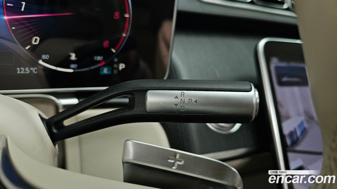 Mercedes-Benz S-Class 2022