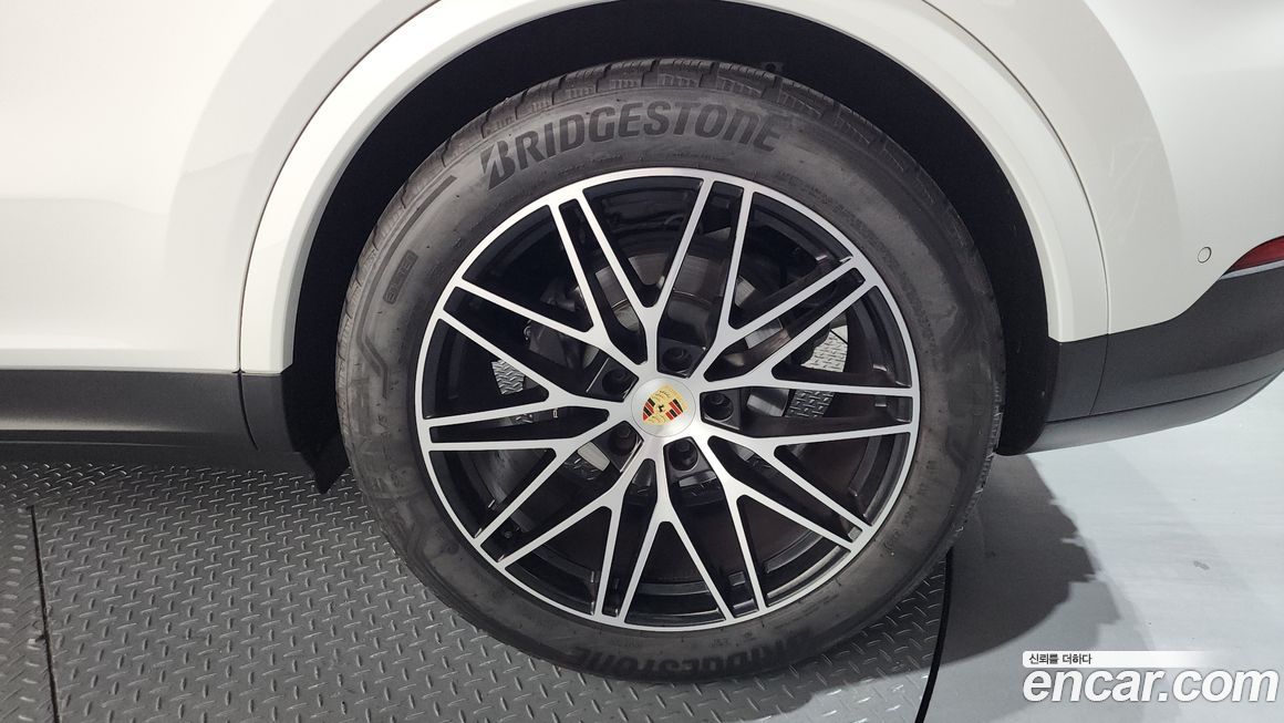 Porsche Cayenne 2024