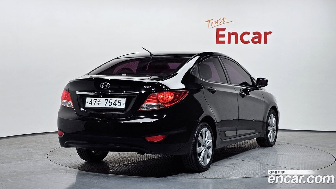 Hyundai Accent 2012