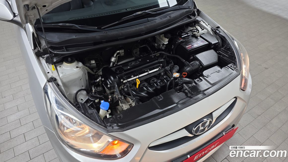Hyundai Accent 2011