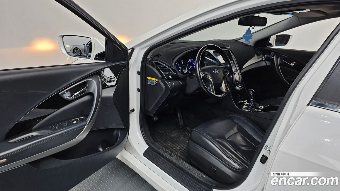 Hyundai Grandeur 2012