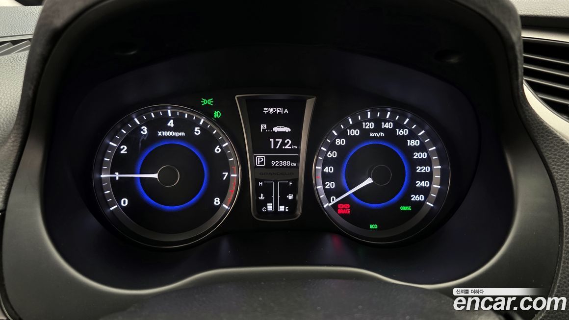 Hyundai Grandeur 2012