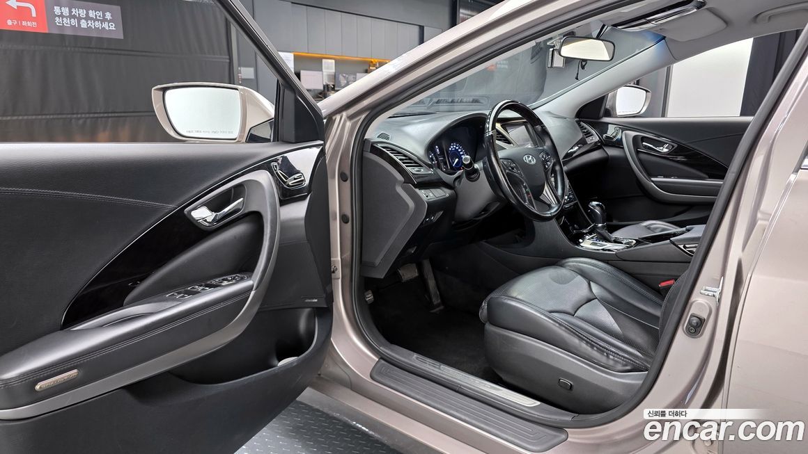 Hyundai Grandeur 2012