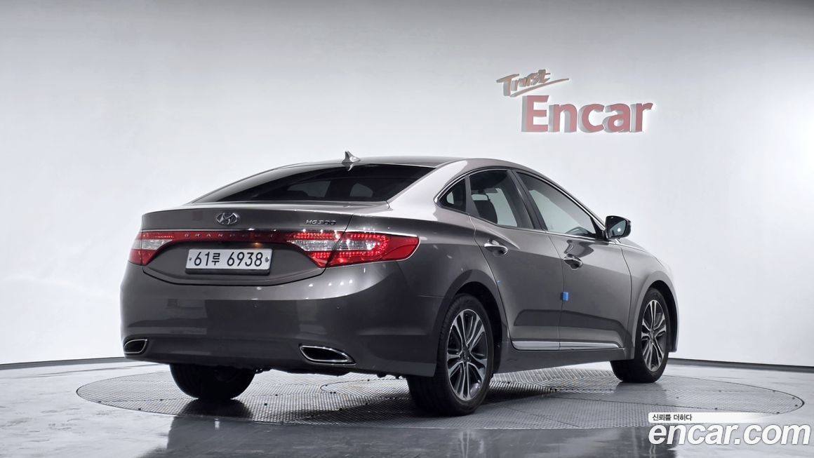 Hyundai Grandeur 2012