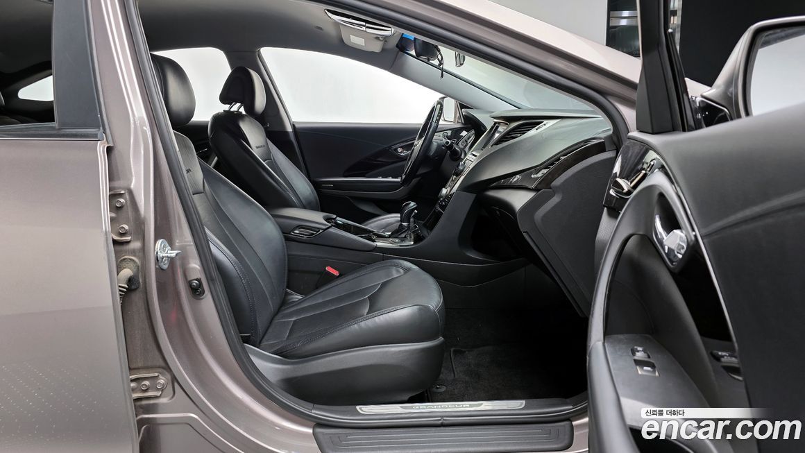 Hyundai Grandeur 2012