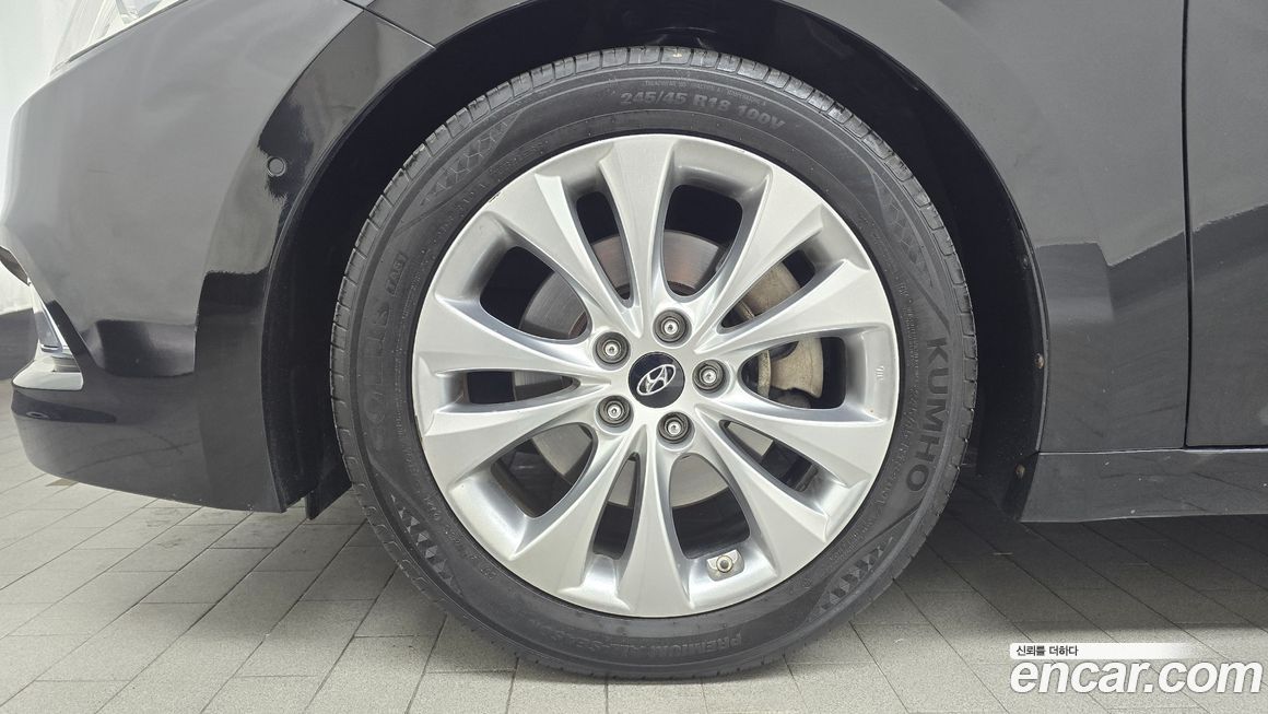 Hyundai Grandeur 2011