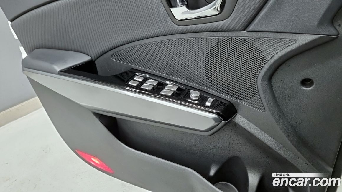 KG_Mobility_Ssangyong TIBOLI 2018