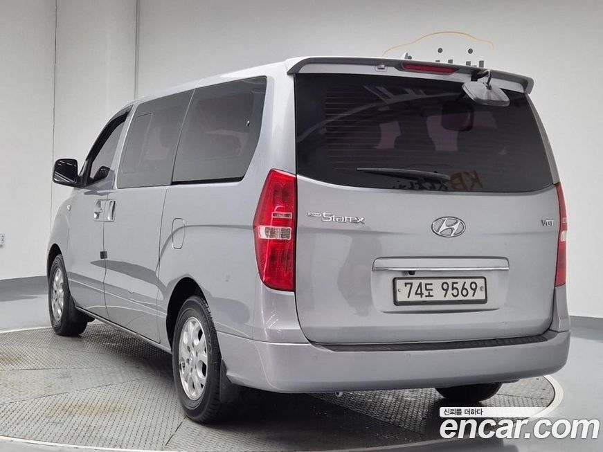 Hyundai Starex 2016