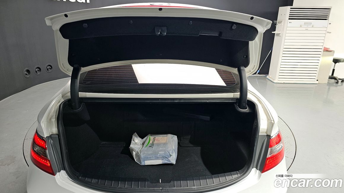 Hyundai Grandeur 2016