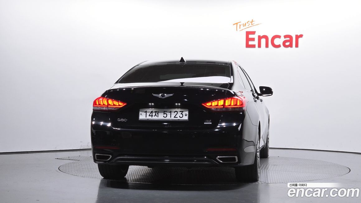 Hyundai Genesis 2014