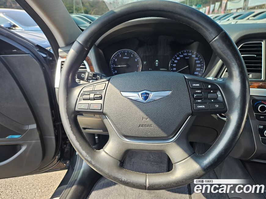 Hyundai Genesis 2014