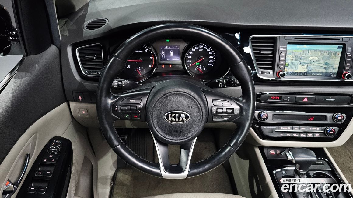 Kia Canival 2017