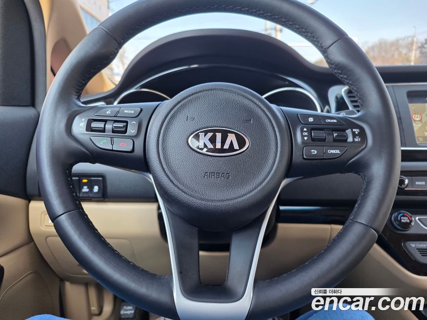 Kia Canival 2018
