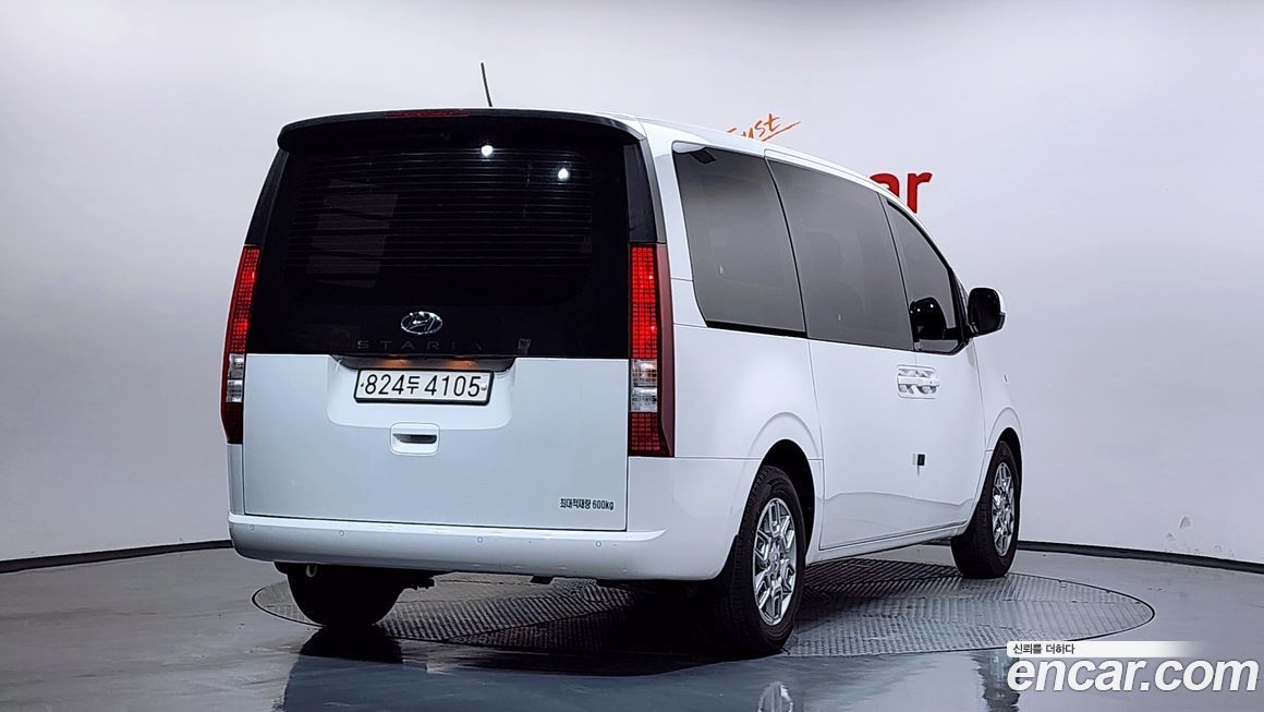 Hyundai Staria 2022