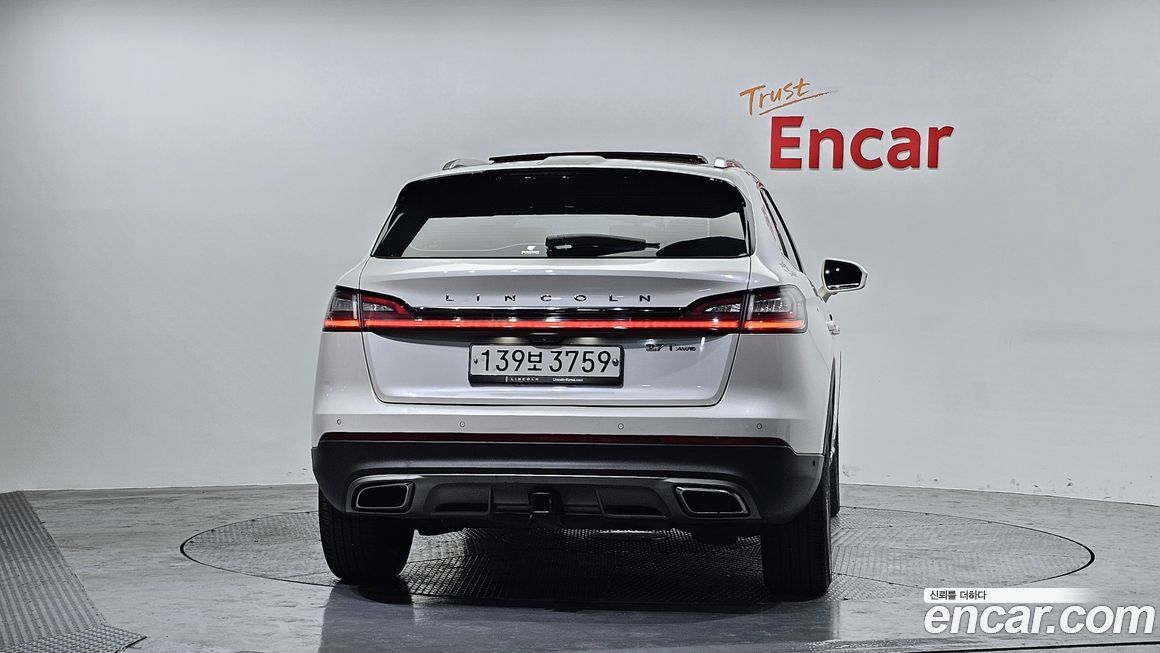 Lincoln Nautilus 2019