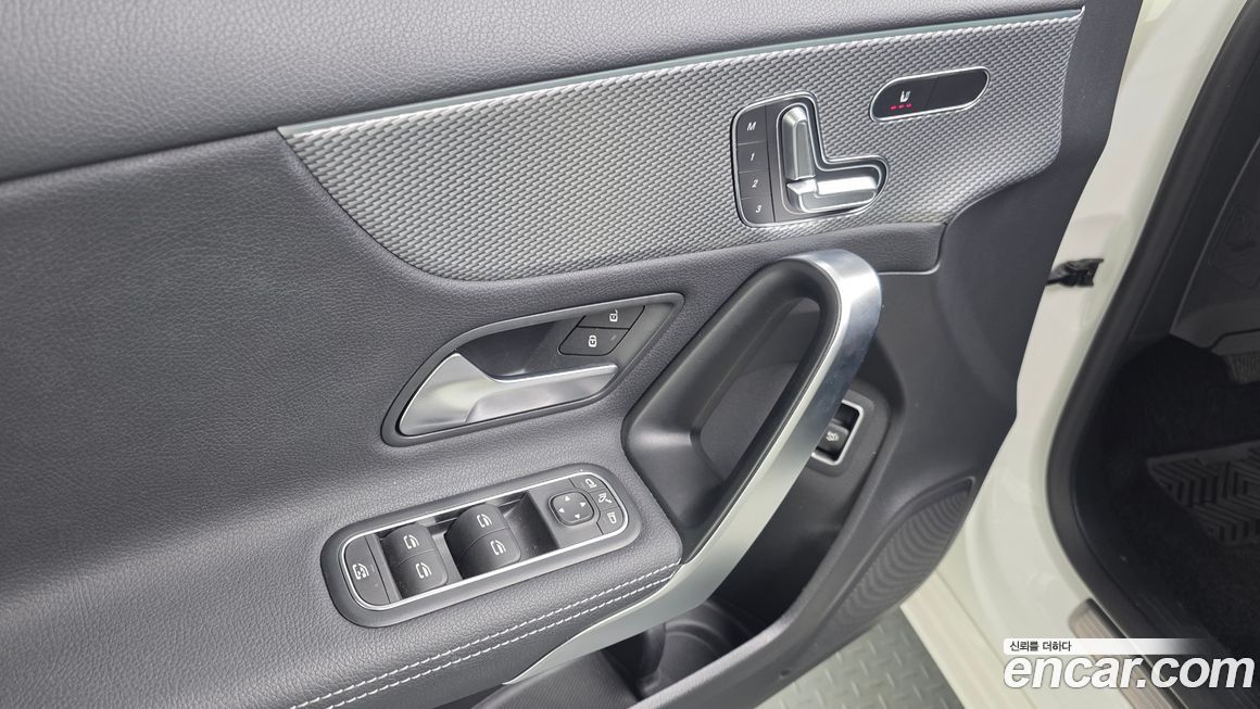 Mercedes-Benz A-Class 2021