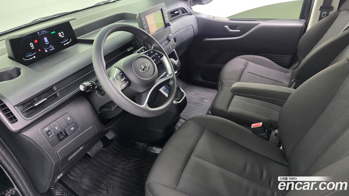 Hyundai Staria 2023