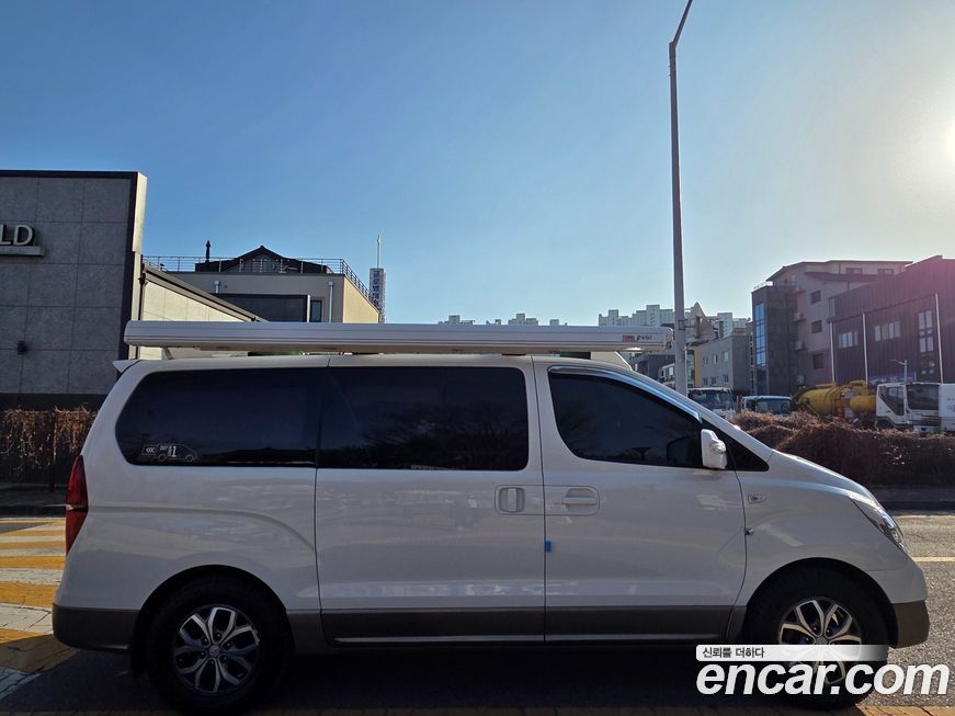 Hyundai Starex 2016