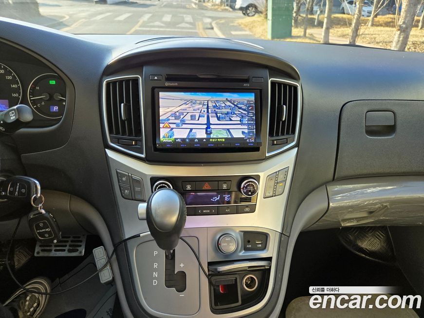 Hyundai Starex 2016