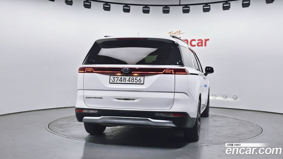 Kia Canival 2021