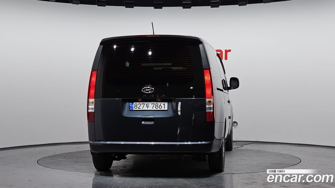 Hyundai Staria 2023