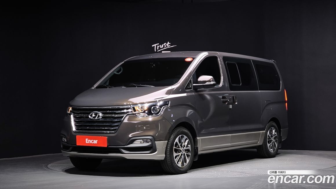 Hyundai Starex 2019