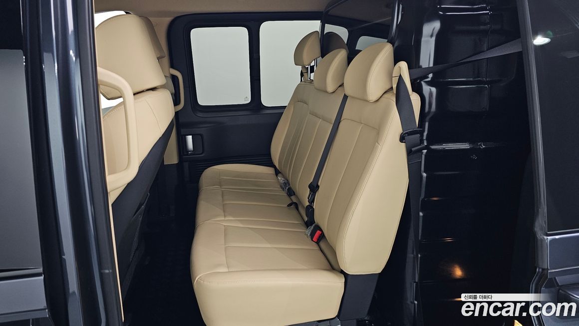 Hyundai Staria 2023