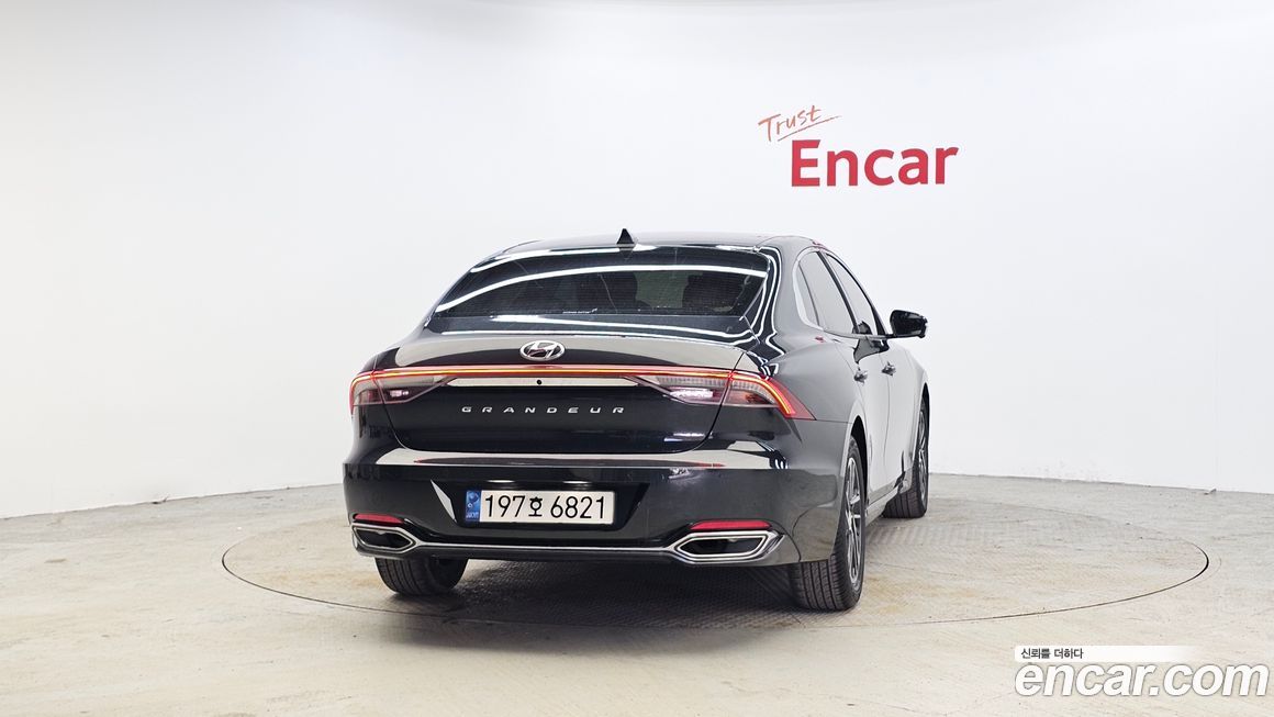 Hyundai Grandeur 2022