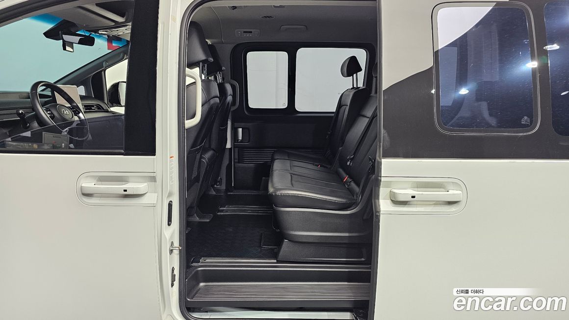 Hyundai Staria 2023