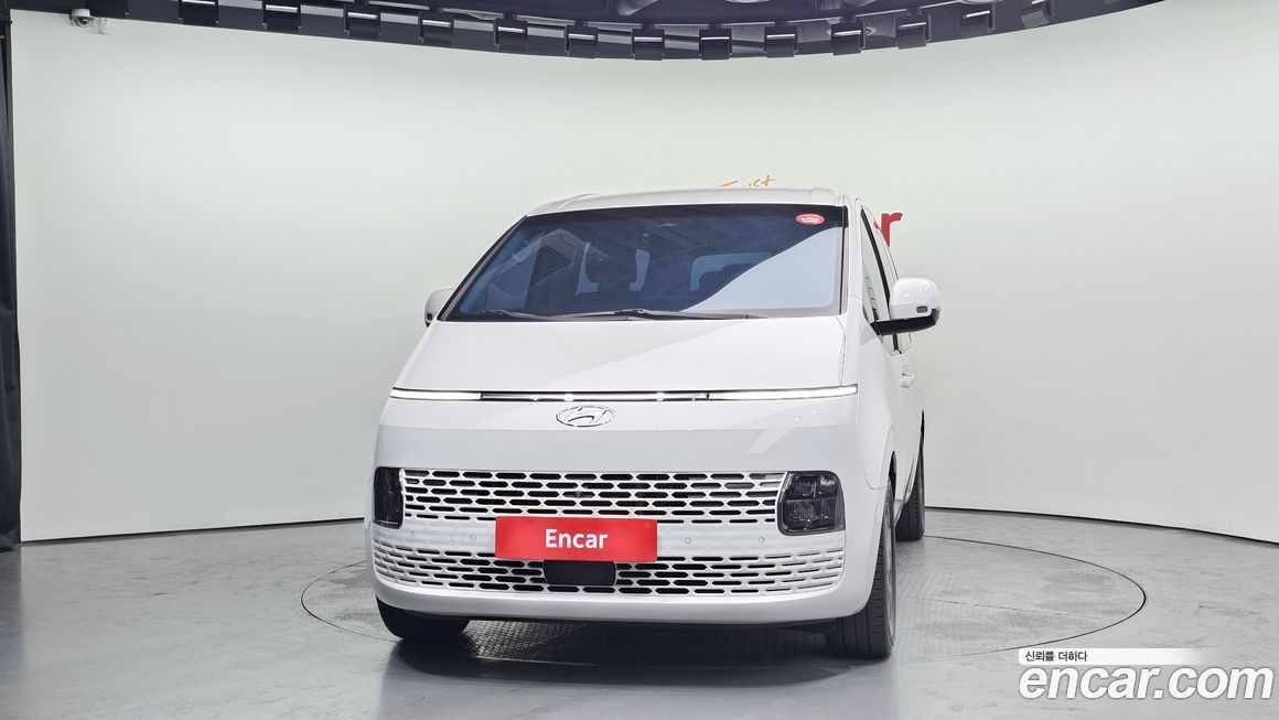 Hyundai Staria 2023