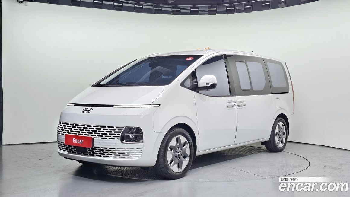 Hyundai Staria 2023