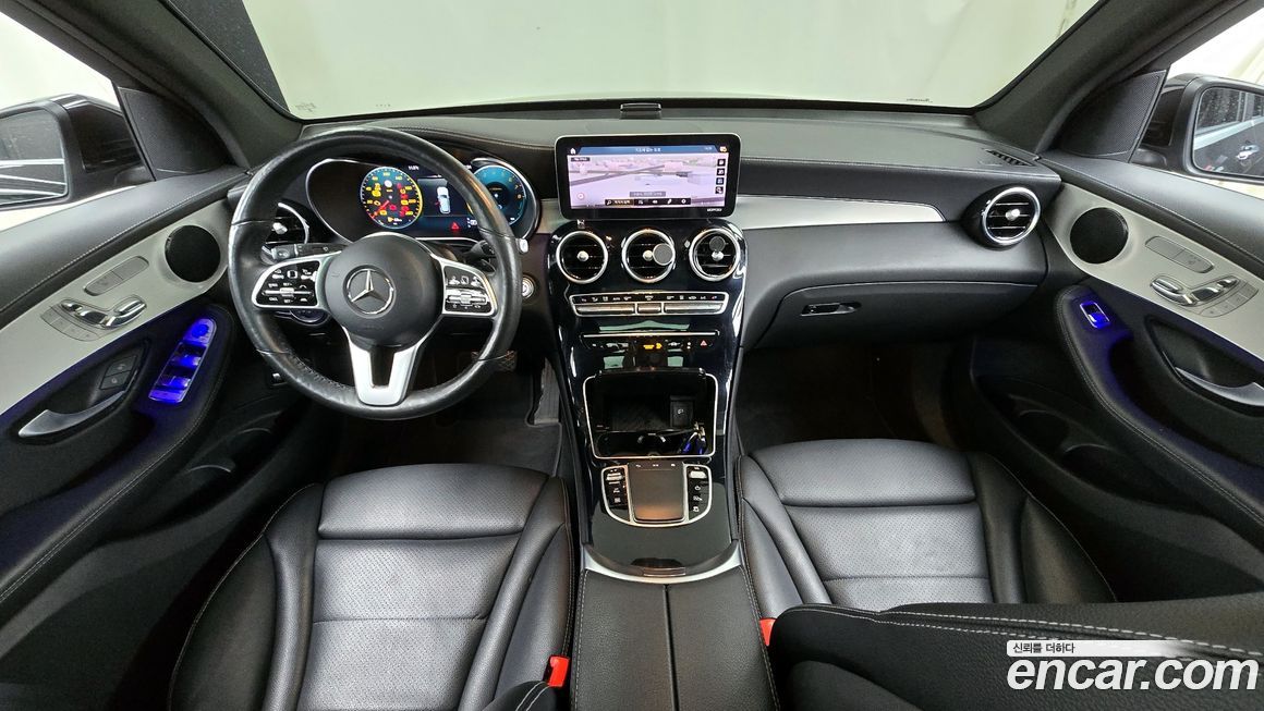 Mercedes-Benz GLC-Class 2021