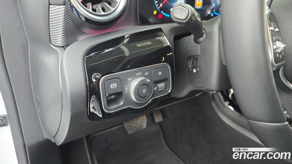 Mercedes-Benz A-Class 2023