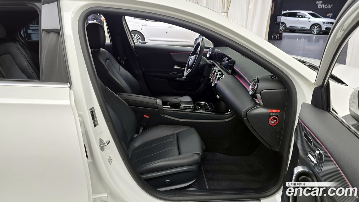 Mercedes-Benz A-Class 2023