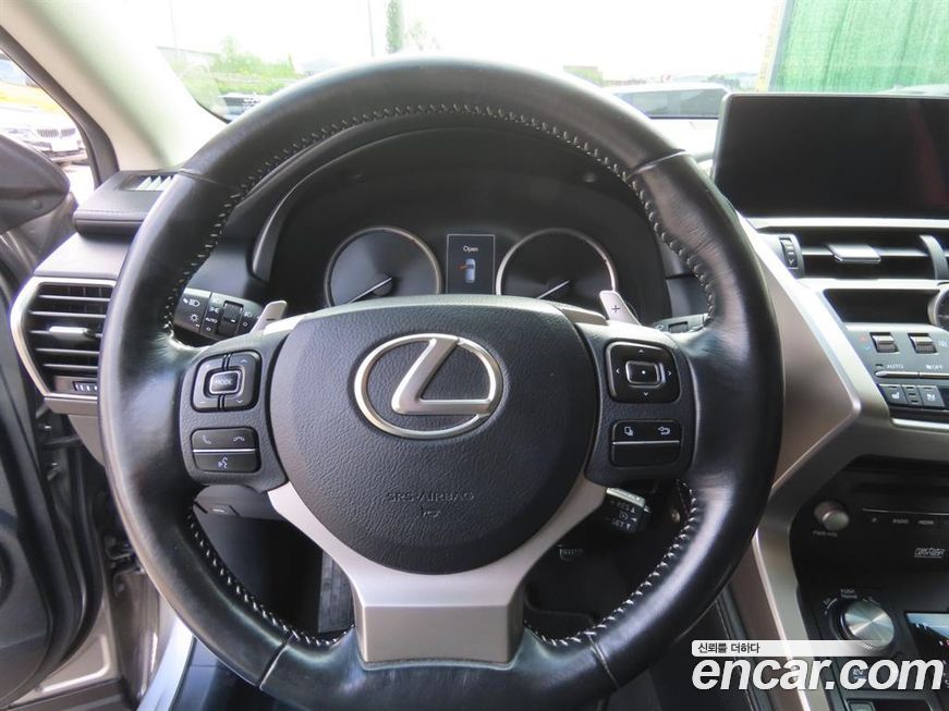 Lexus NX 2018