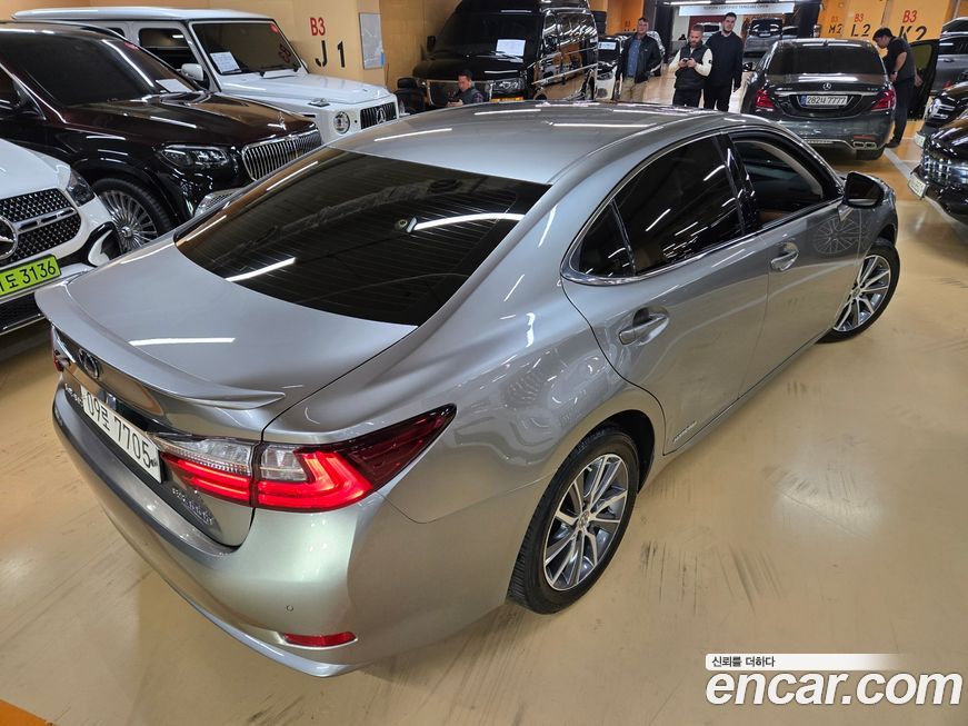 Lexus ES 2018