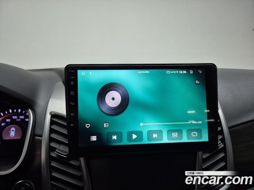 KG_Mobility_Ssangyong KORANDO 2014