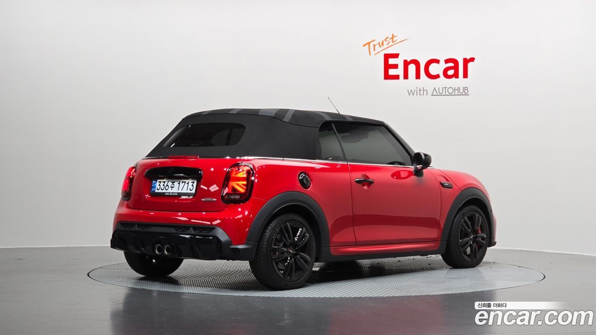 Mini Cooper Convertible 2024
