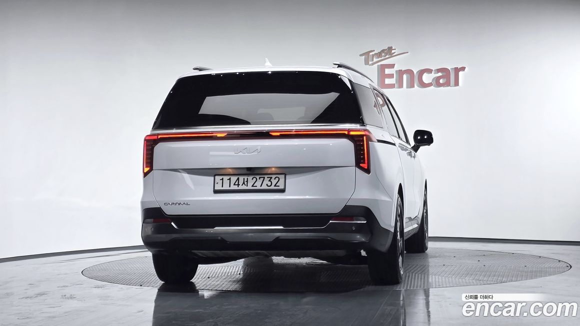 Kia Canival 2024