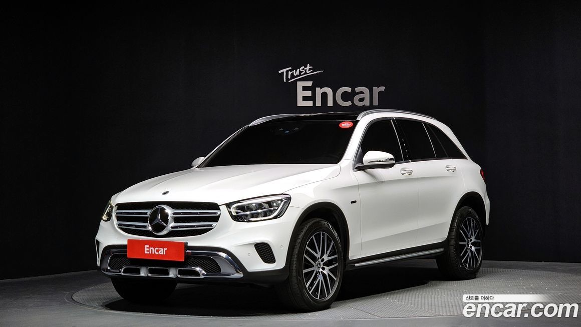 Mercedes-Benz GLC-Class 2021