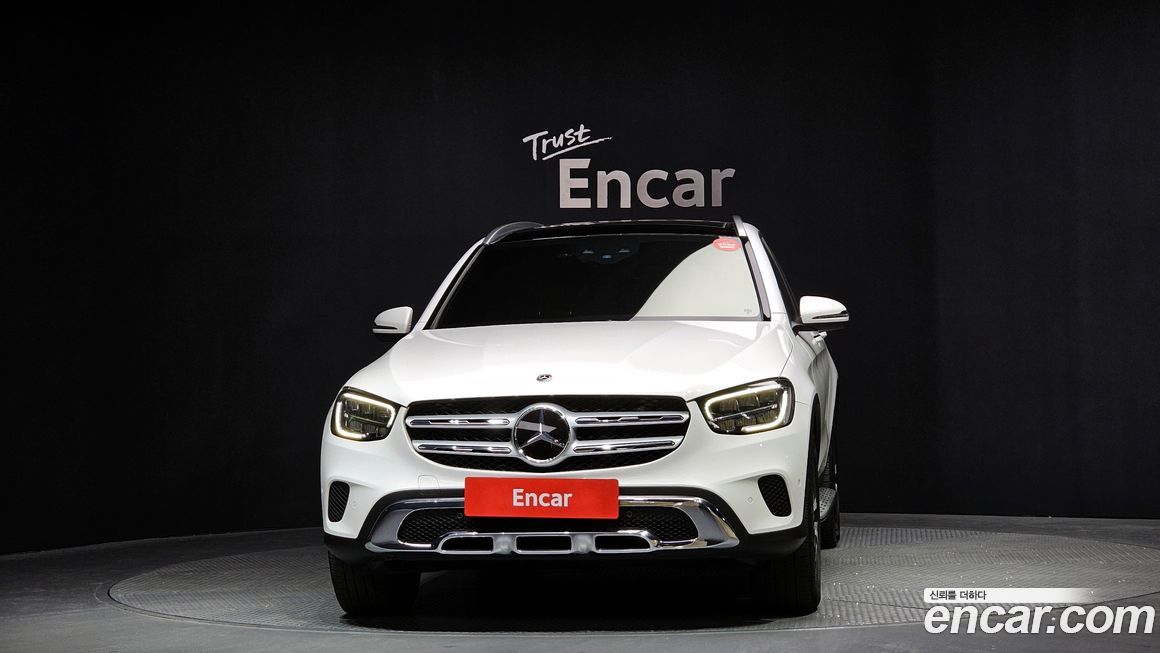 Mercedes-Benz GLC-Class 2021