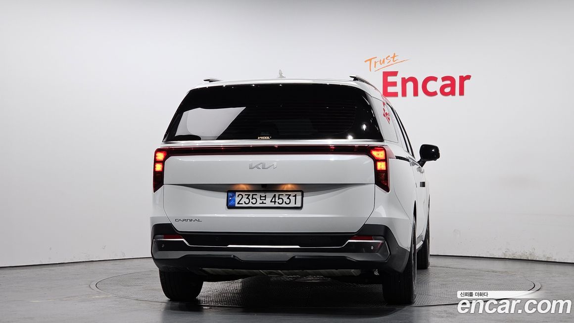 Kia Canival 2025