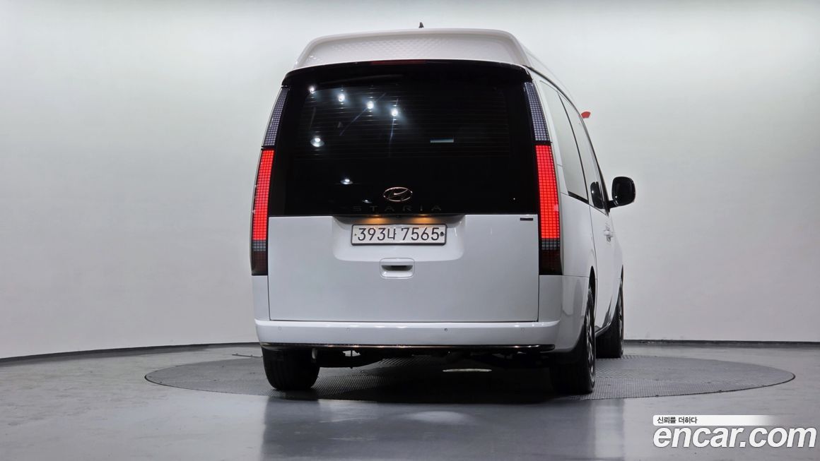 Hyundai Staria 2023