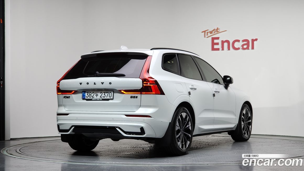 Volvo XC60 2026